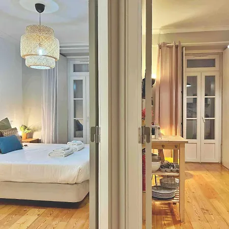 Rosario 2 By Homeful Homes Lisbon